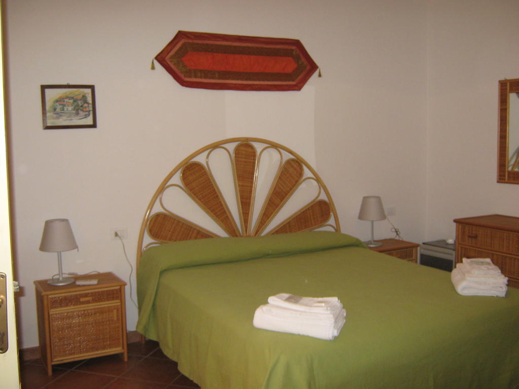 Albergo Seaside Leni Chambre photo